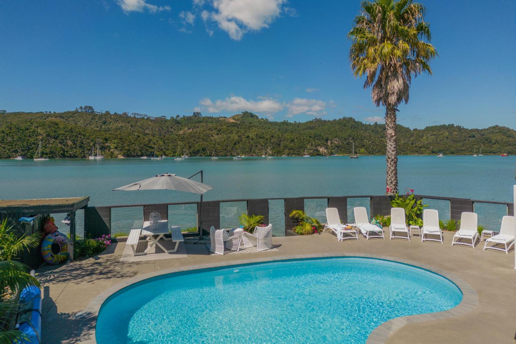 Oceans 88 Whitianga Coastal Suites Exterior photo